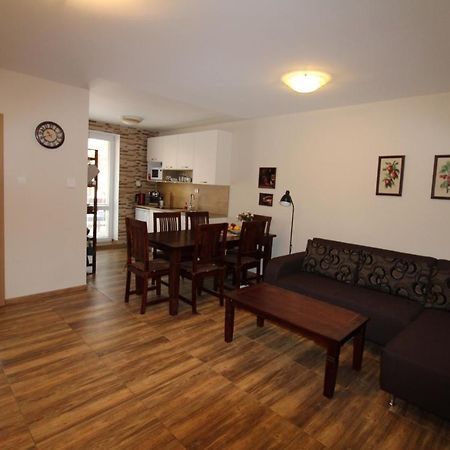 Apartman Baska Veľký Slavkov Esterno foto