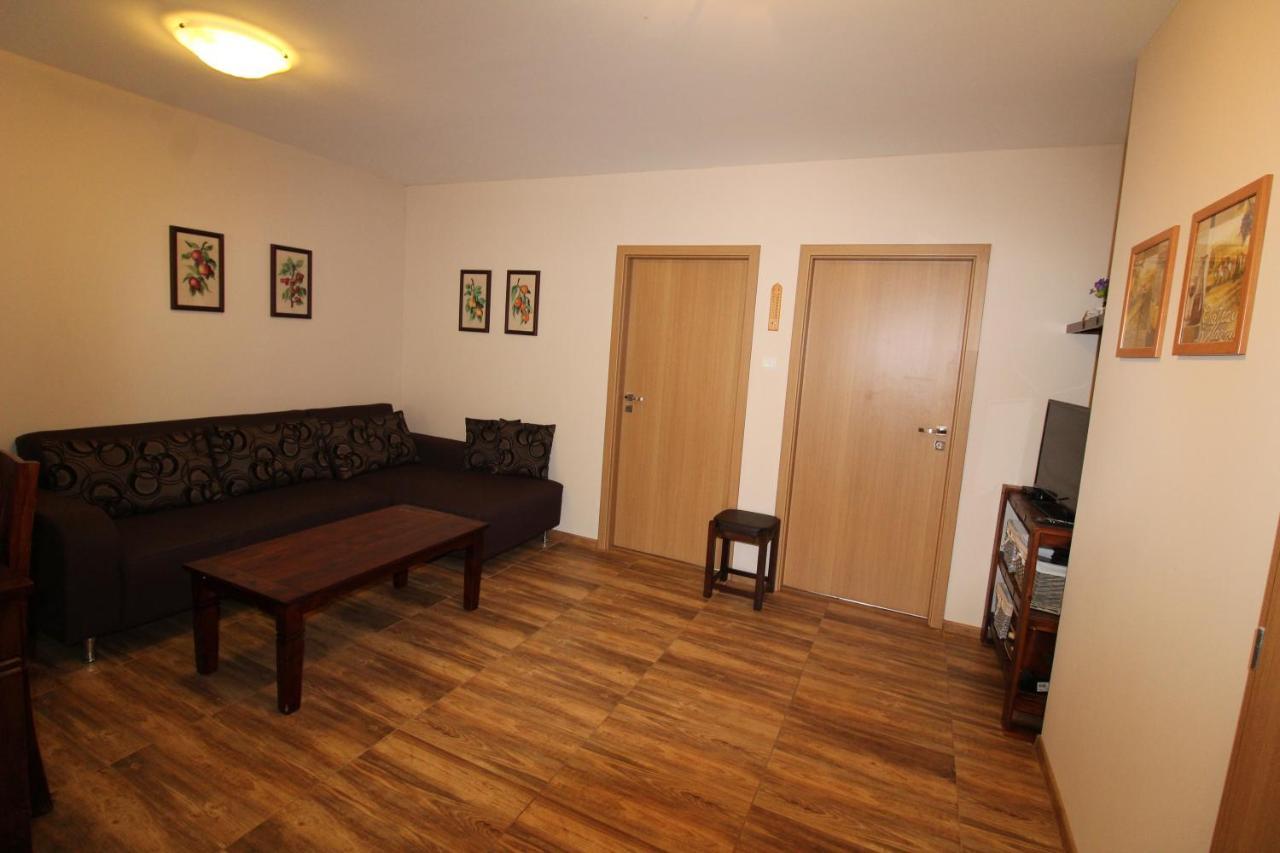 Apartman Baska Veľký Slavkov Esterno foto